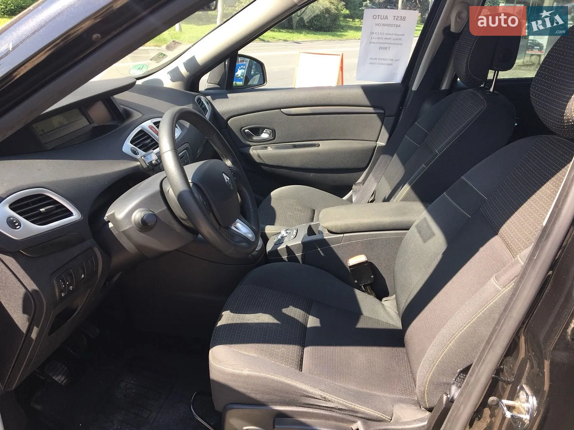 2010 Renault Scenic - мініатюра 12
