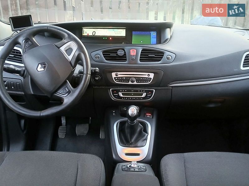 Мінівен Renault Scenic 2010 в Краматорську