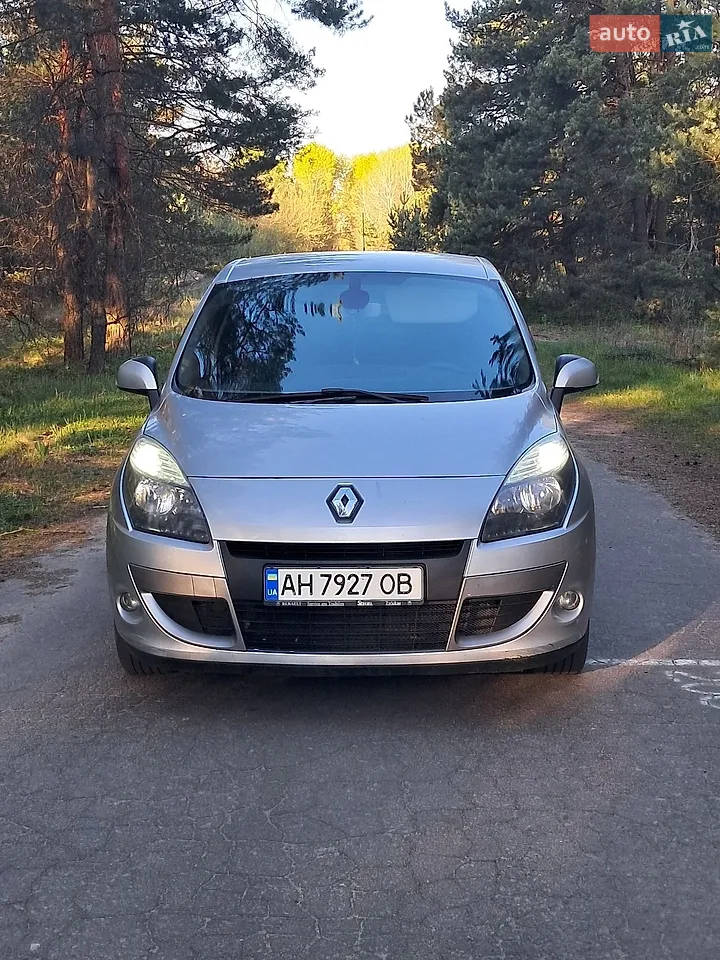 2010 Renault Scenic - мініатюра 33