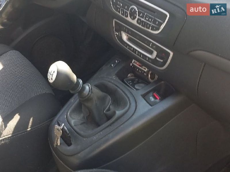 Мінівен Renault Scenic 2010 в Харкові фото 10 Мінівен Renault Scenic 2010 в Харкові