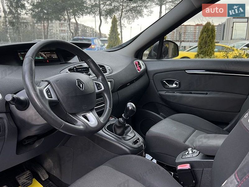 Минивэн Renault Scenic 2012 в Львове