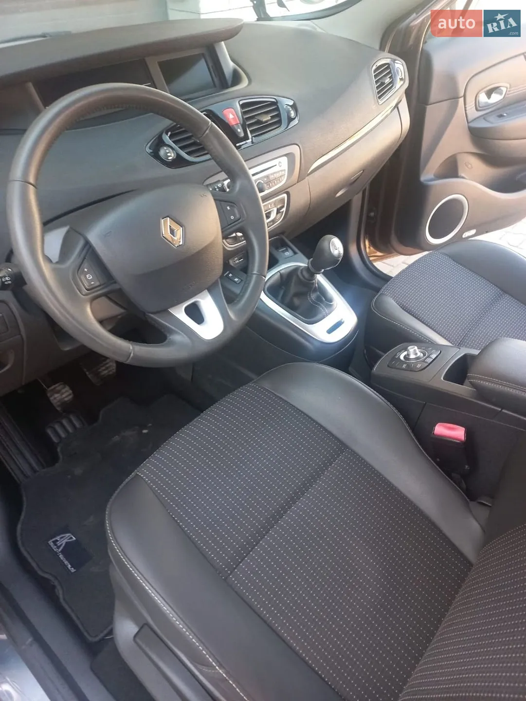 2011 Renault Scenic - мініатюра 13