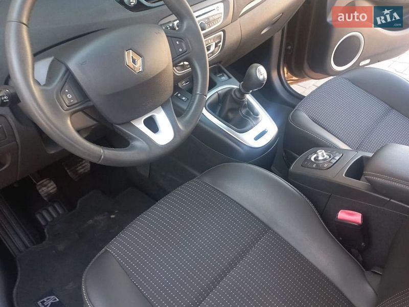 Мінівен Renault Scenic 2011 в Луцьку