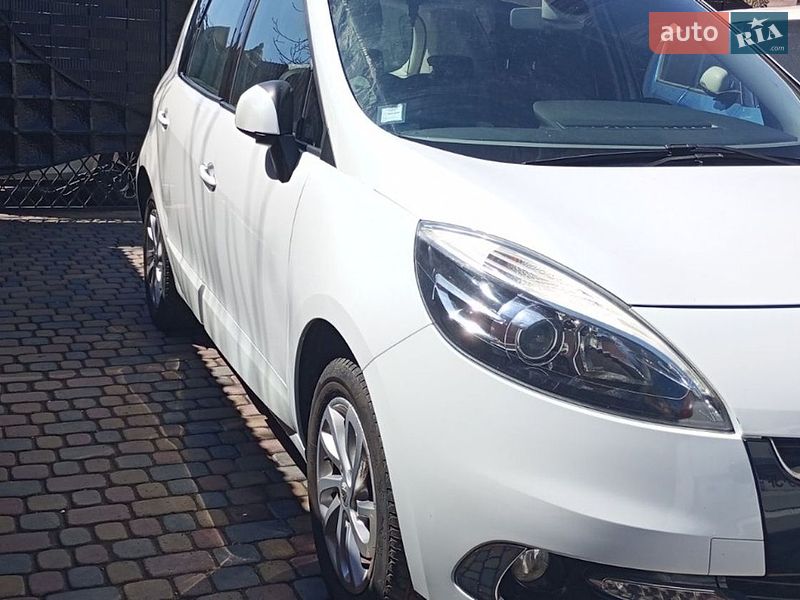Мінівен Renault Scenic 2012 в Дубні