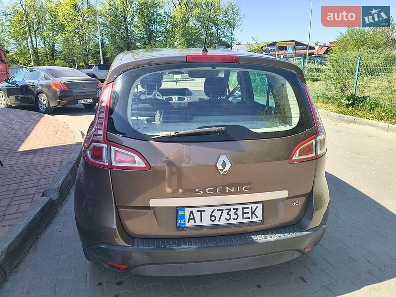 Минивэн Renault Scenic 2010 в Ивано-Франковске
