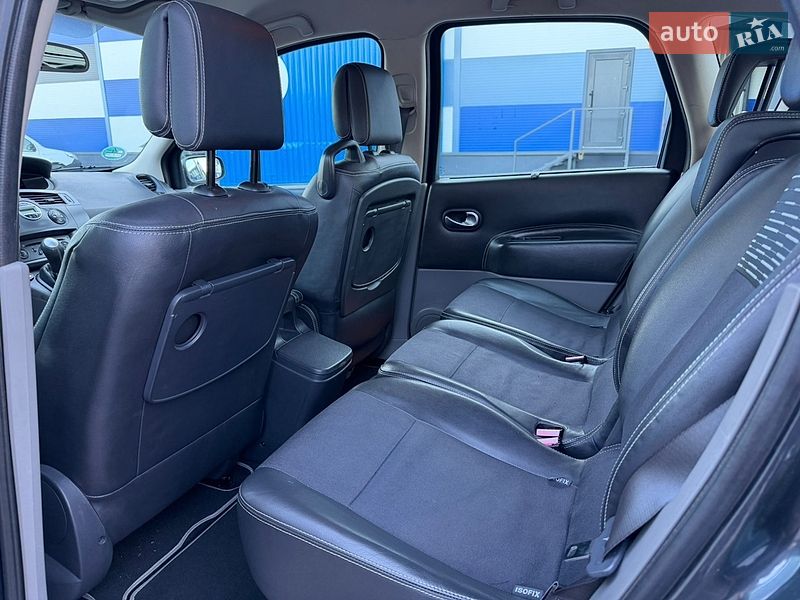 Минивэн Renault Scenic 2007 в Ровно