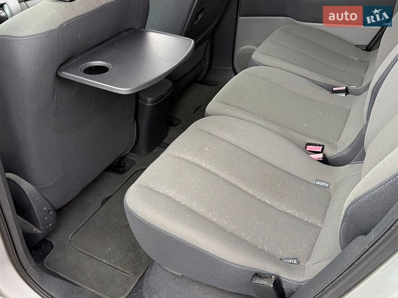 Минивэн Renault Scenic 2008 в Киеве фото 44 Минивэн Renault Scenic 2008 в Киеве