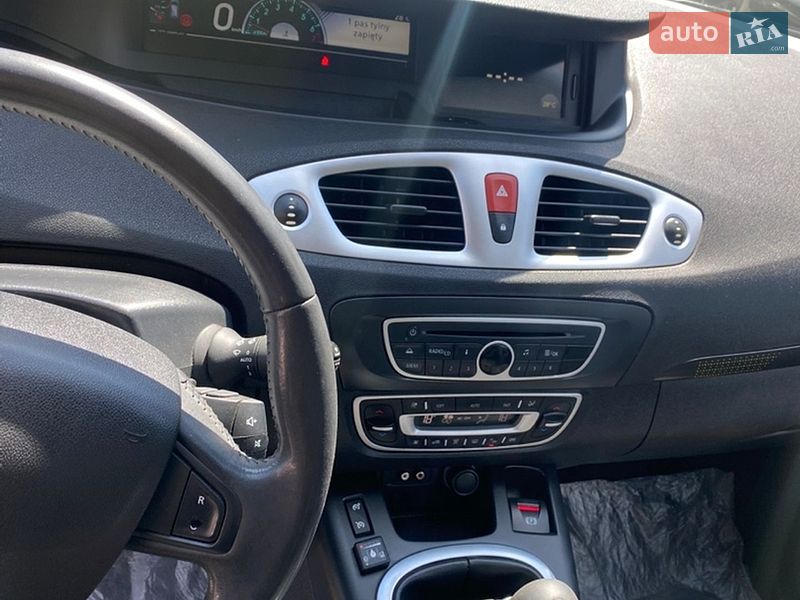 Минивэн Renault Scenic 2010 в Луцке
