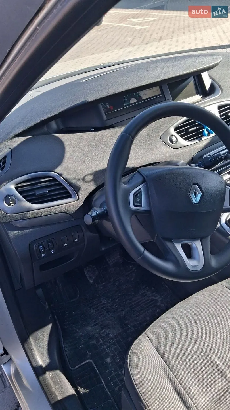 2011 Renault Scenic - мініатюра 16