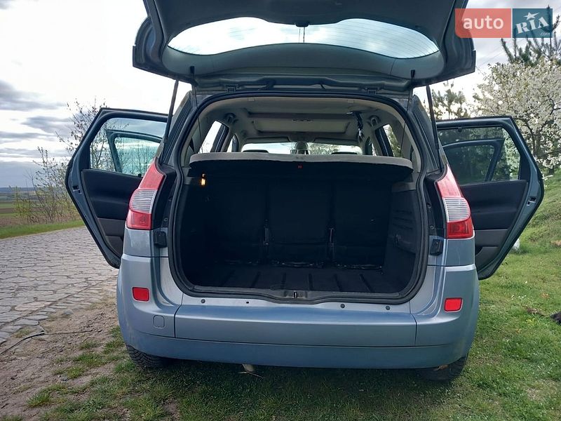 Минивэн Renault Scenic 2007 в Ровно