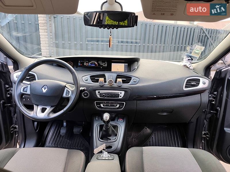 Минивэн Renault Scenic 2012 в Звягеле