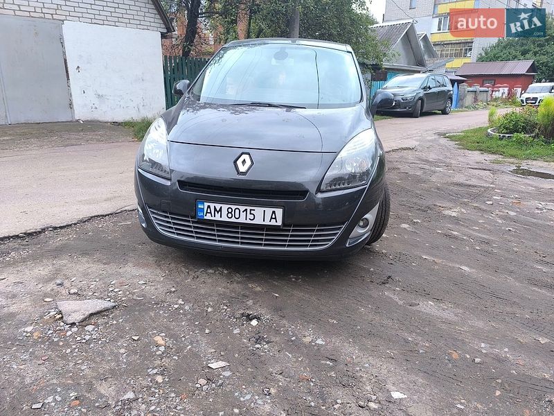 Минивэн Renault Scenic 2011 в Житомире