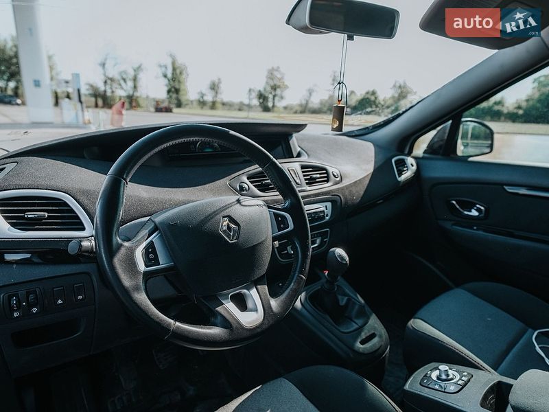 Мінівен Renault Scenic 2013 в Борисполі