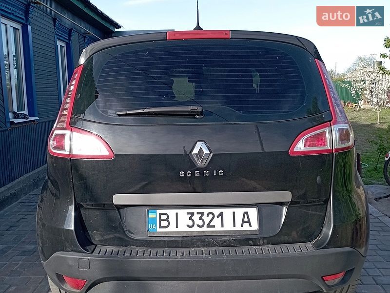 Минивэн Renault Scenic 2011 в Глобине