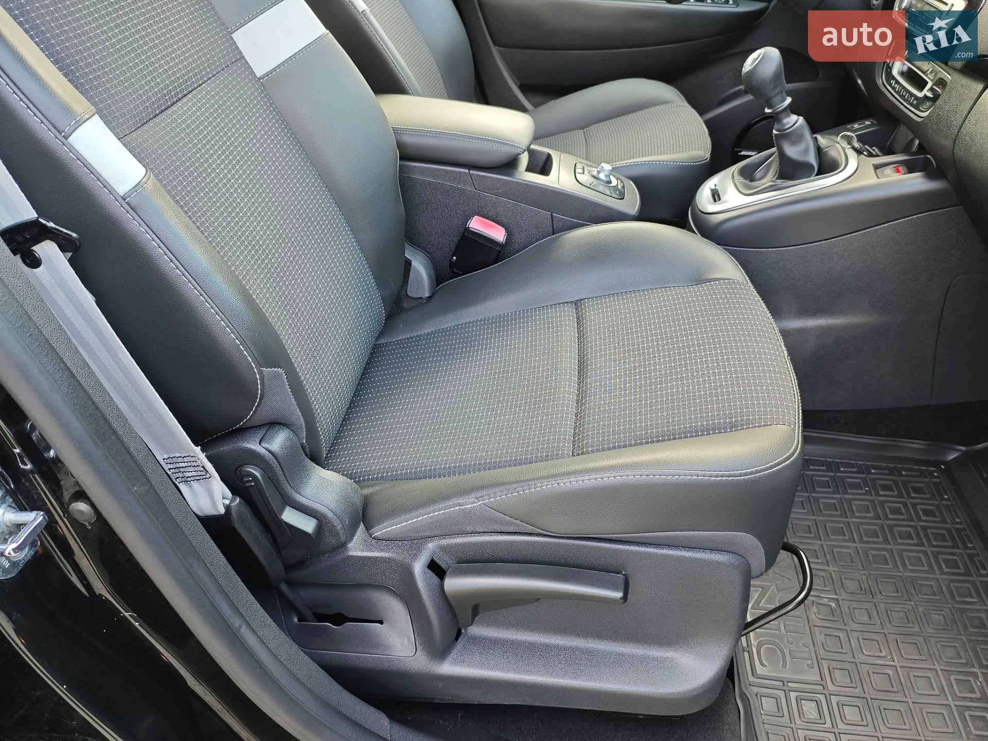 2013 Renault Scenic - мініатюра 31