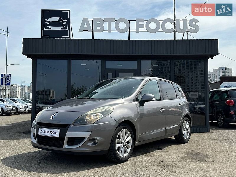 Минивэн Renault Scenic 2010 в Киеве