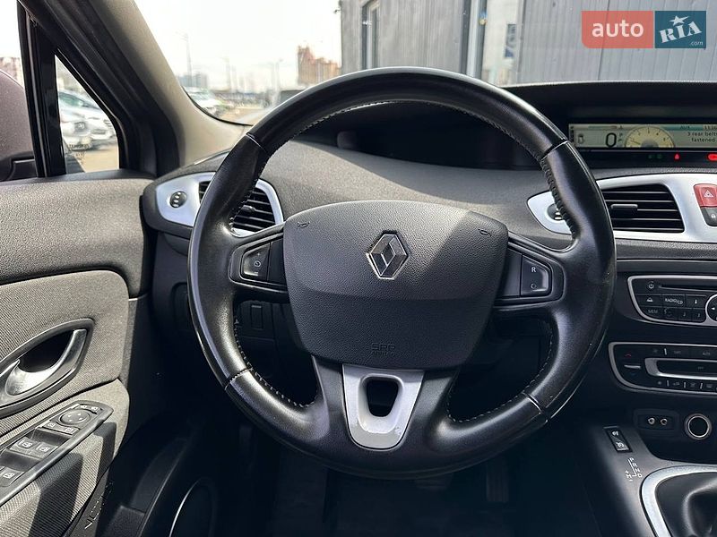 Минивэн Renault Scenic 2010 в Киеве