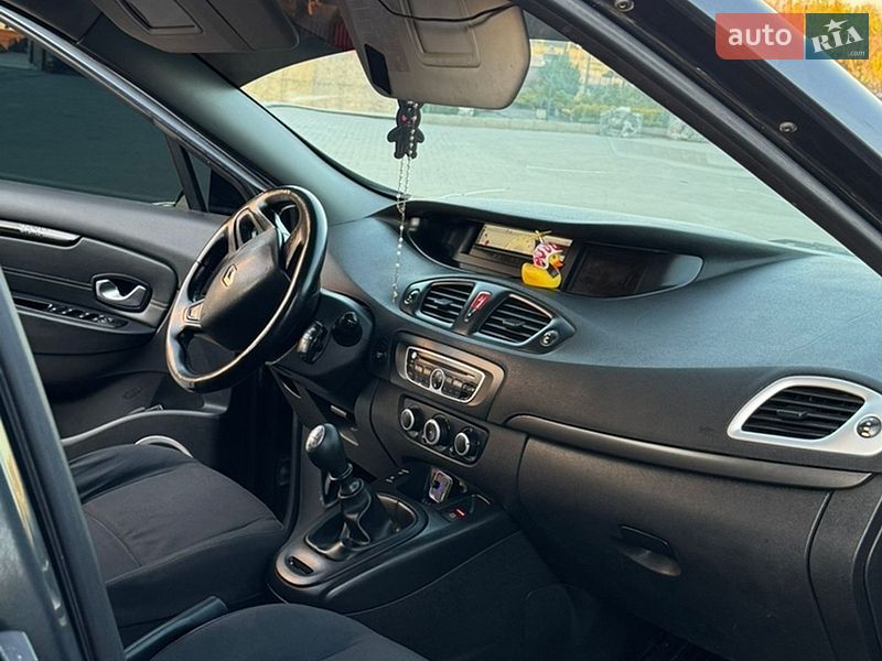 Мінівен Renault Scenic 2010 в Городенці