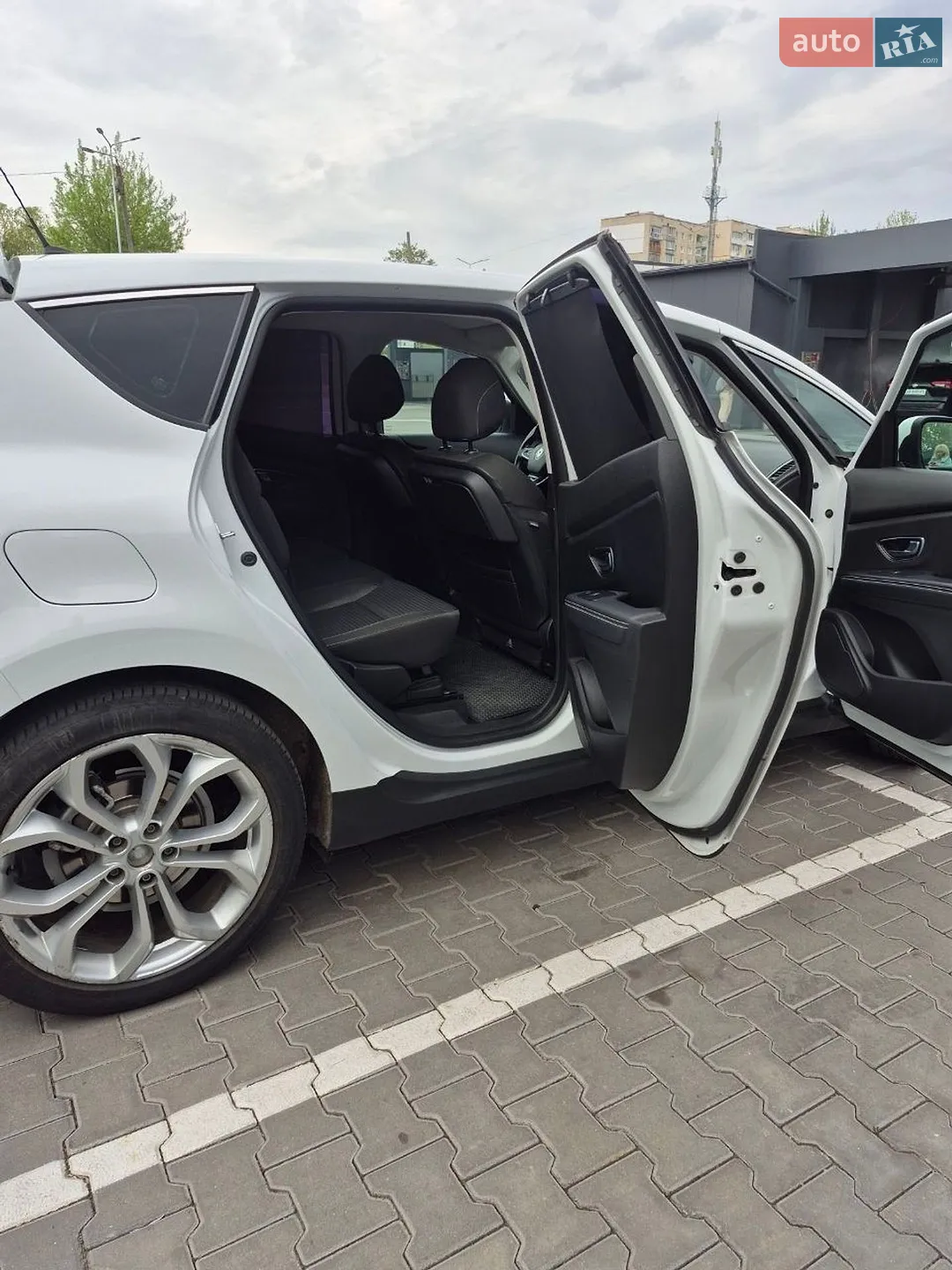 2017 Renault Scenic - мініатюра 19