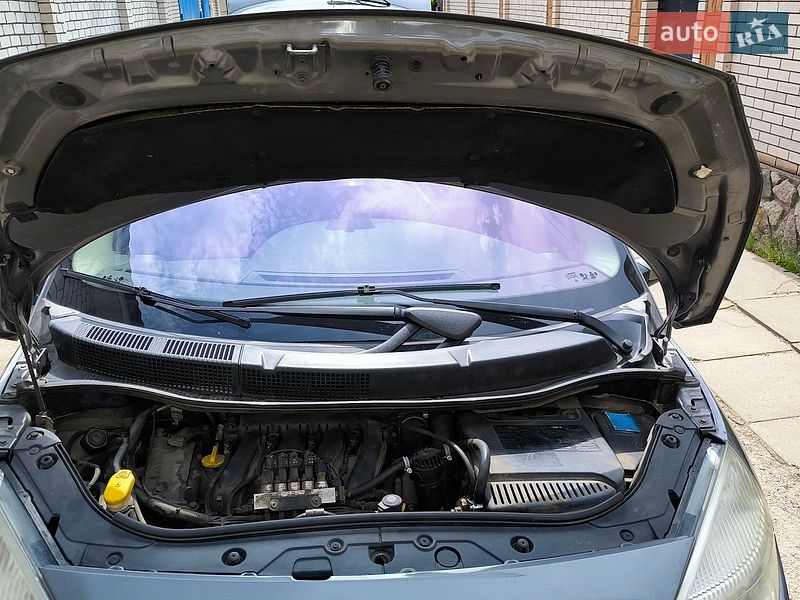 Минивэн Renault Scenic 2005 в Запорожье фото 30 Минивэн Renault Scenic 2005 в Запорожье