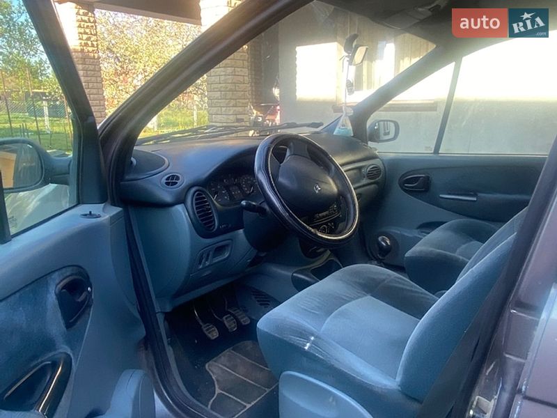 Минивэн Renault Scenic 1999 в Луцке