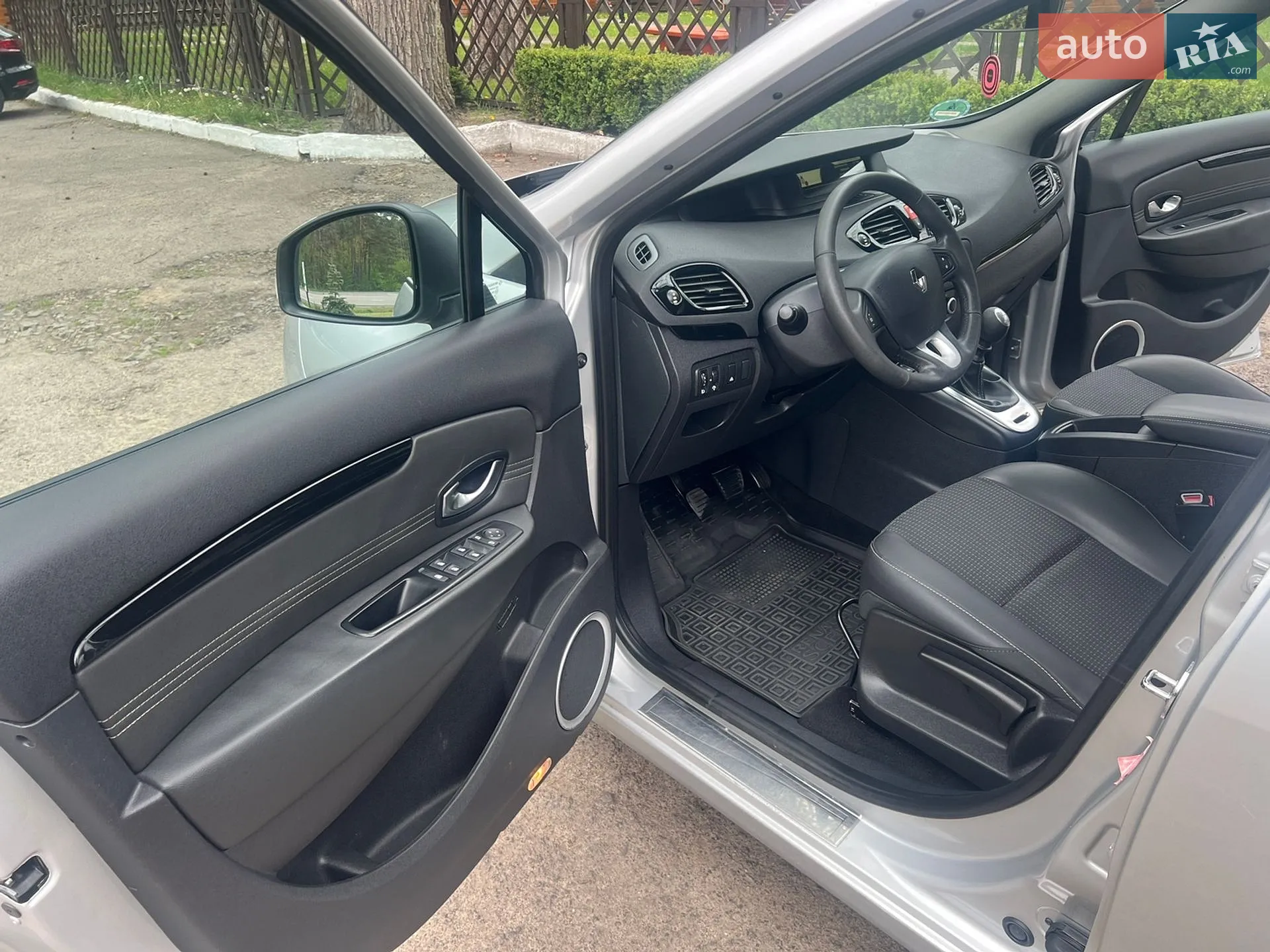 2011 Renault Scenic - мініатюра 15