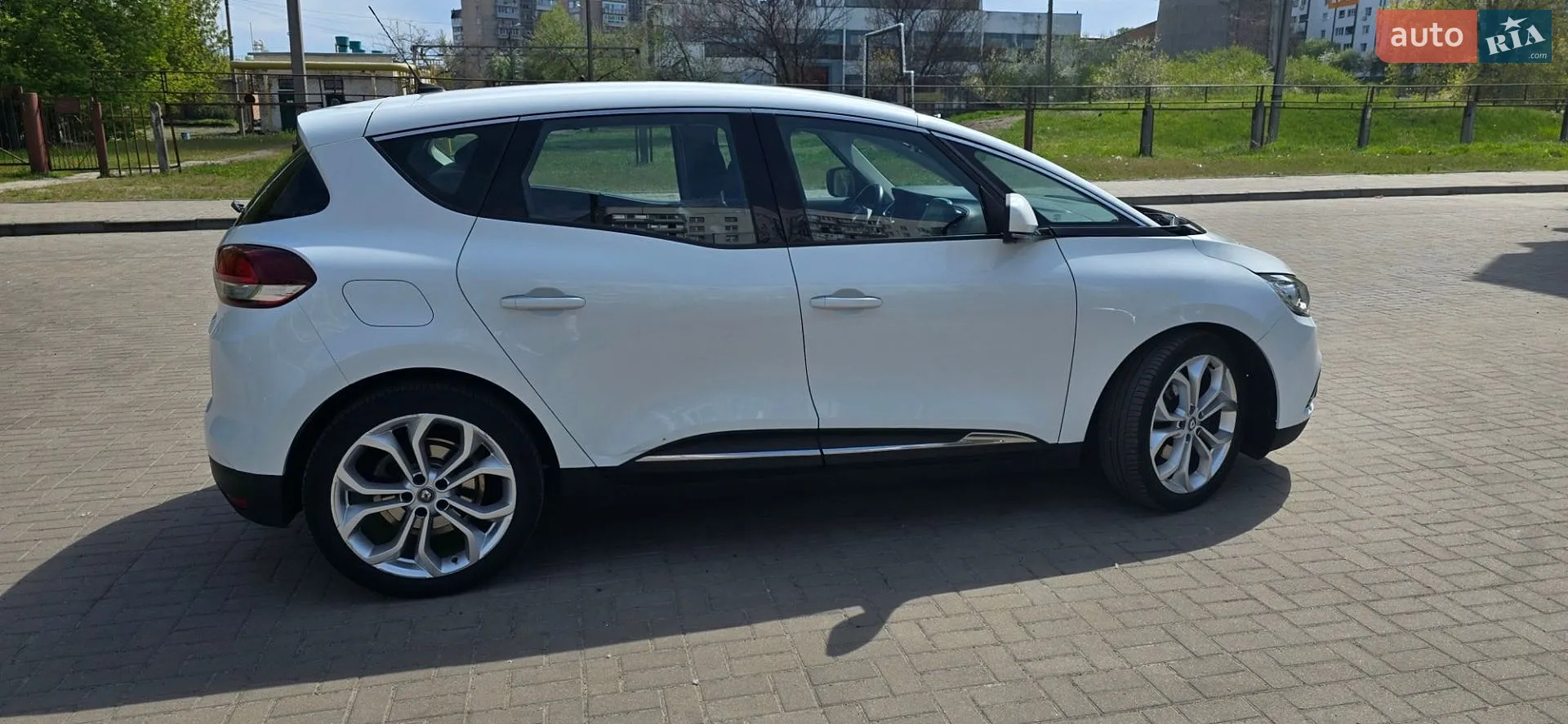 2016 Renault Scenic - мініатюра 4
