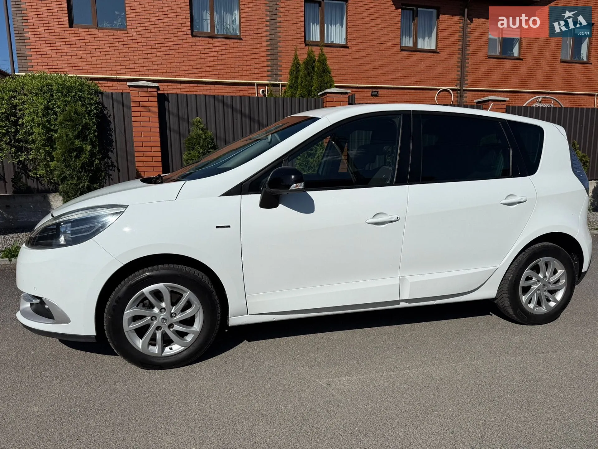 2015 Renault Scenic - мініатюра 9