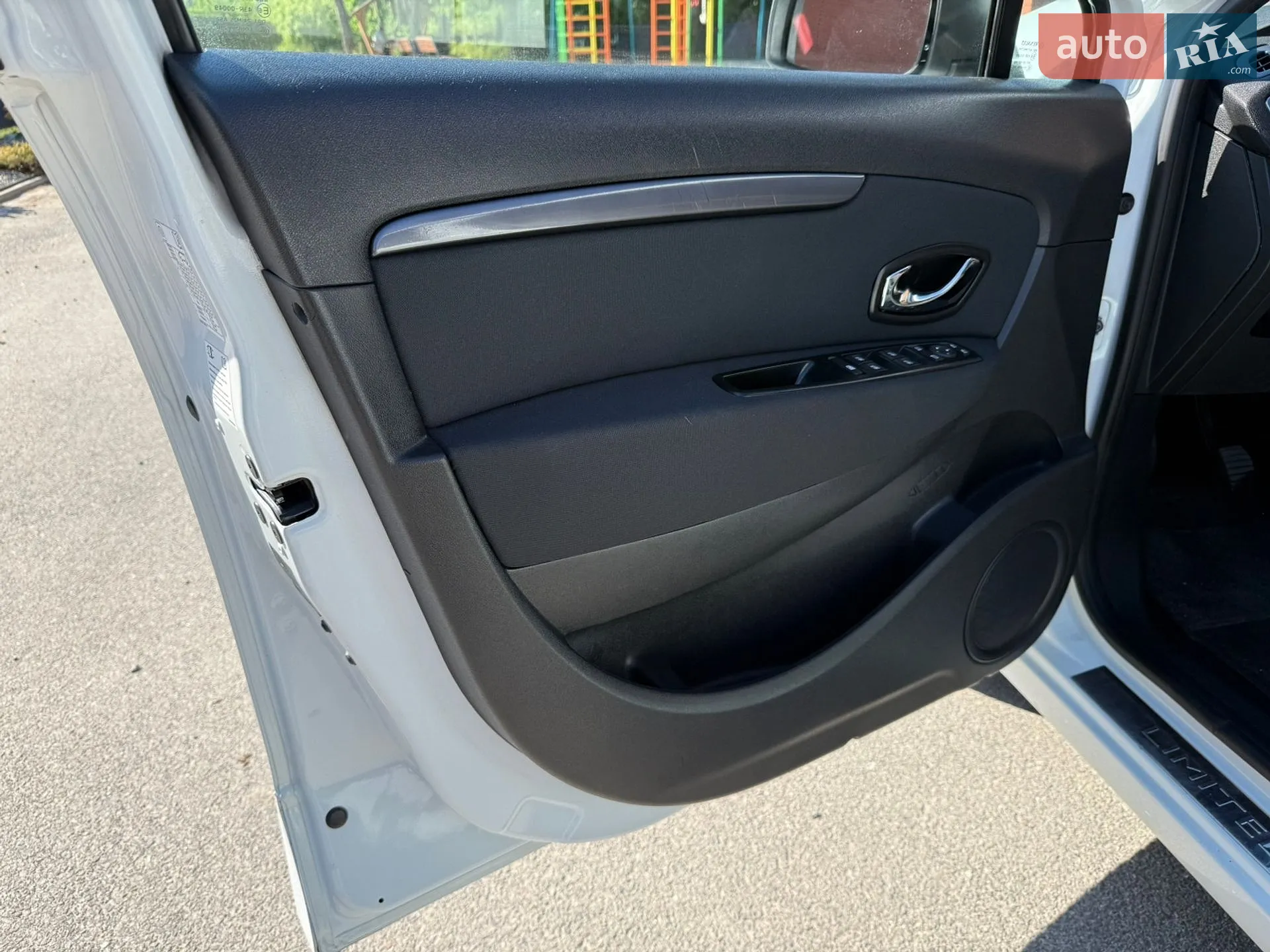 2015 Renault Scenic - мініатюра 38