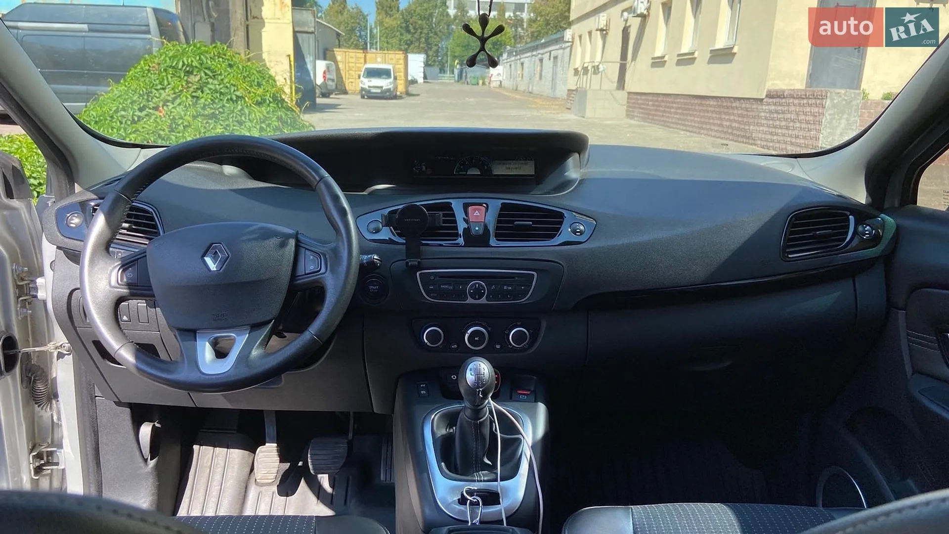 2011 Renault Scenic - мініатюра 17