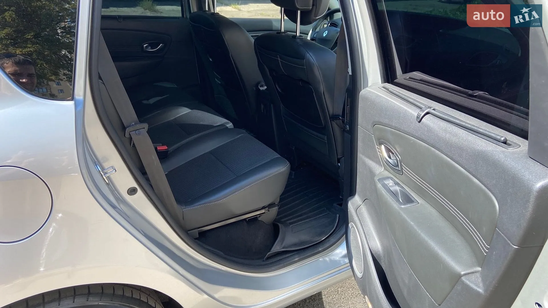 2011 Renault Scenic - мініатюра 24