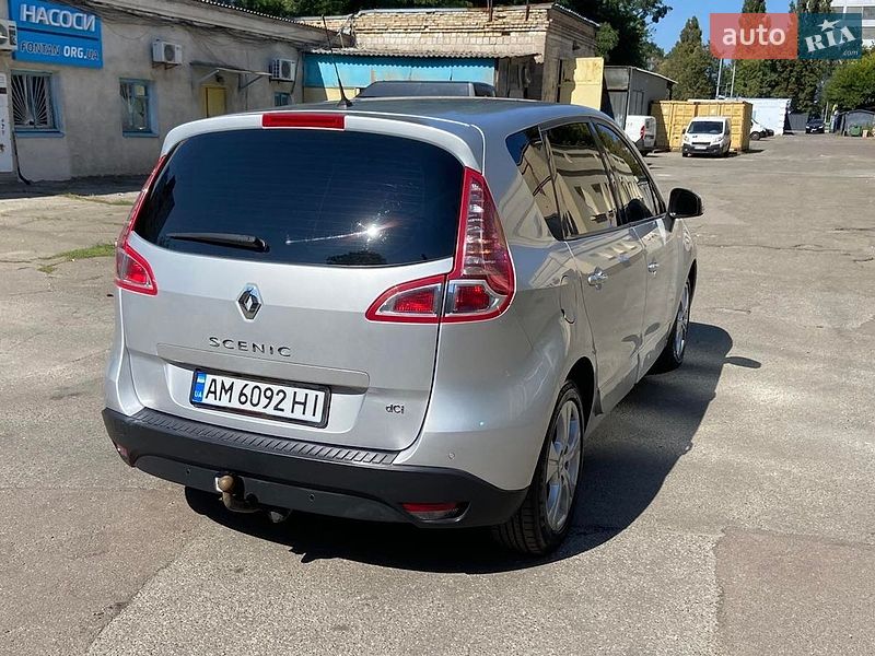 Мінівен Renault Scenic 2011 в Києві
