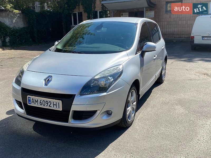 Renault Scenic 2011