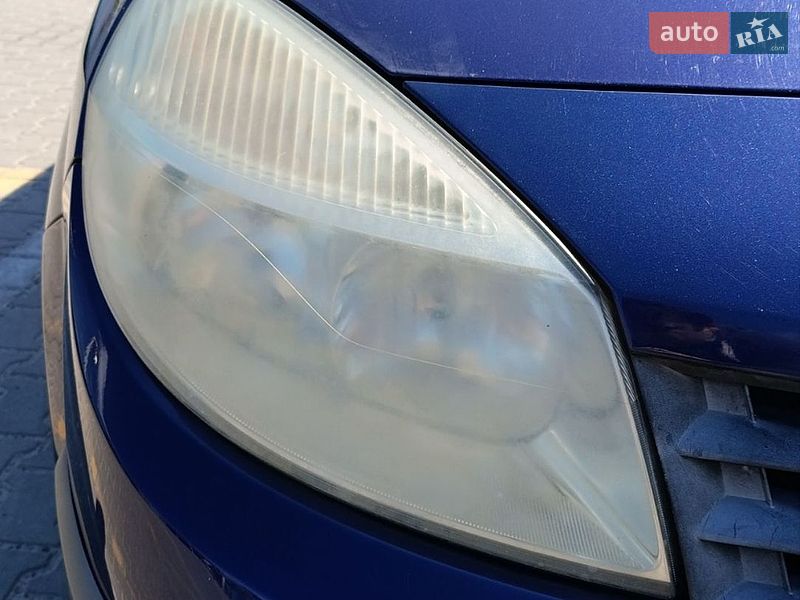 Минивэн Renault Scenic 2005 в Ирпене