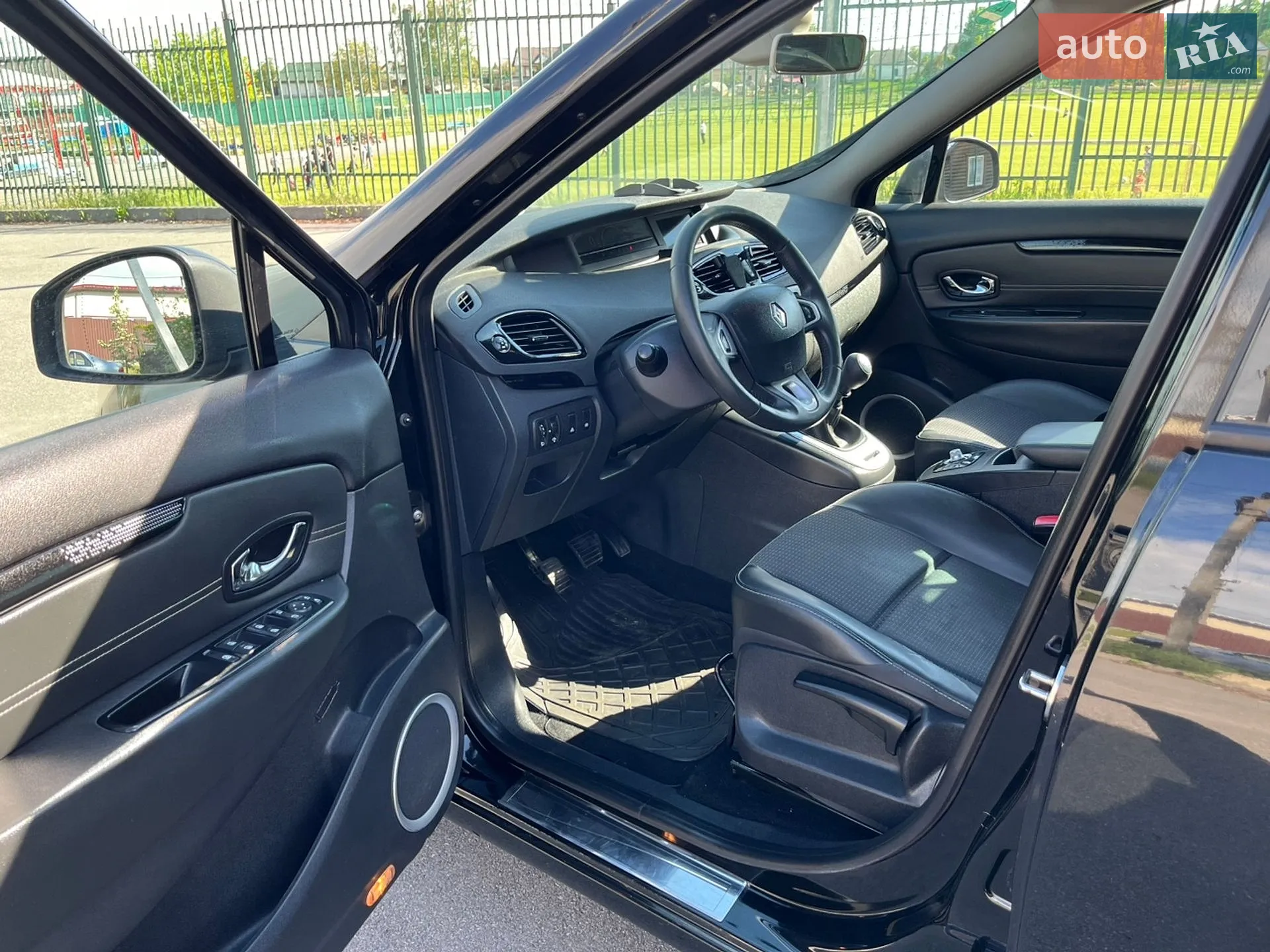 2012 Renault Scenic - мініатюра 18