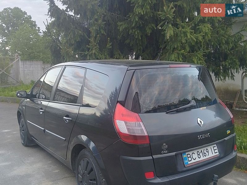 Минивэн Renault Scenic 2004 в Бориславе