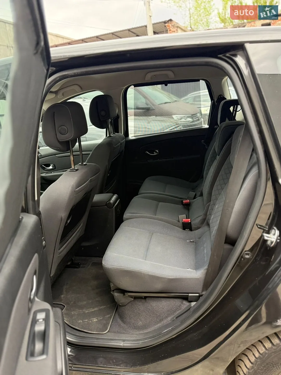 2010 Renault Scenic - мініатюра 13