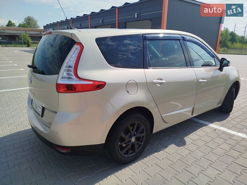 Минивэн Renault Scenic 2011 в Виннице