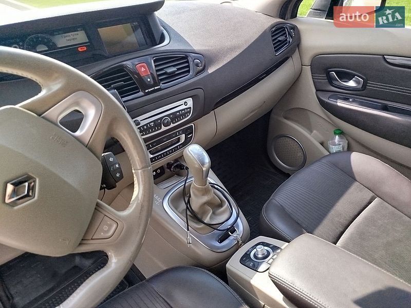 Минивэн Renault Scenic 2011 в Виннице
