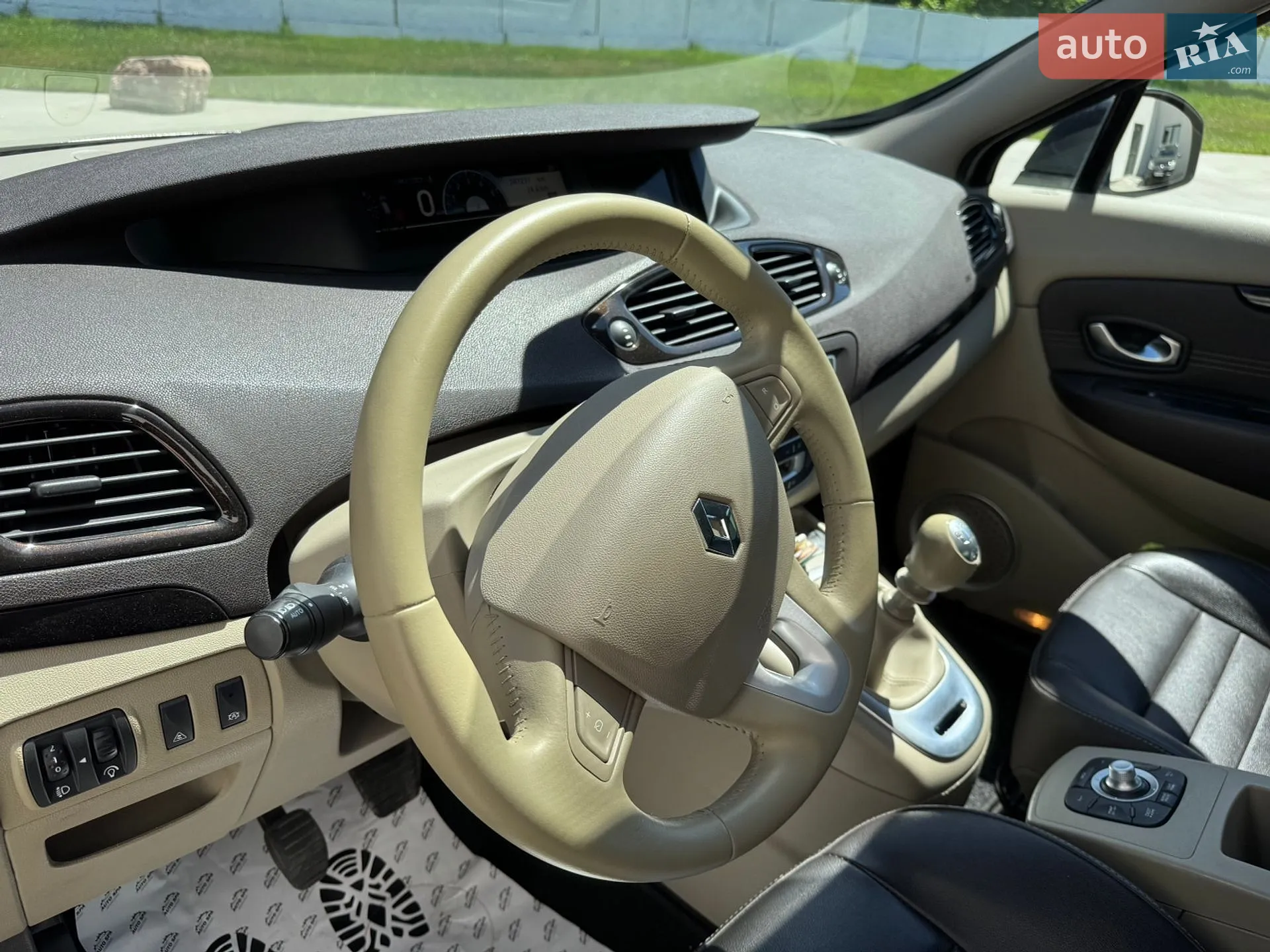 2011 Renault Scenic - мініатюра 29
