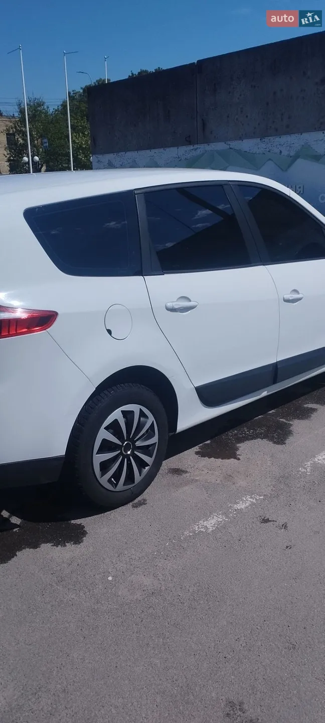 2010 Renault Scenic - мініатюра 5