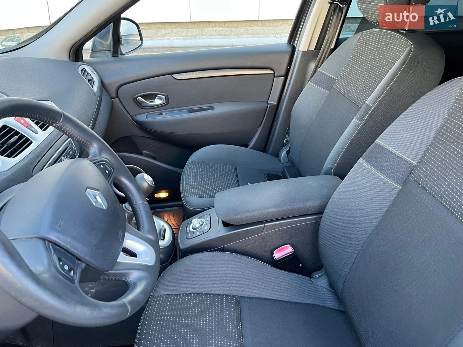 2010 Renault Scenic - мініатюра 33