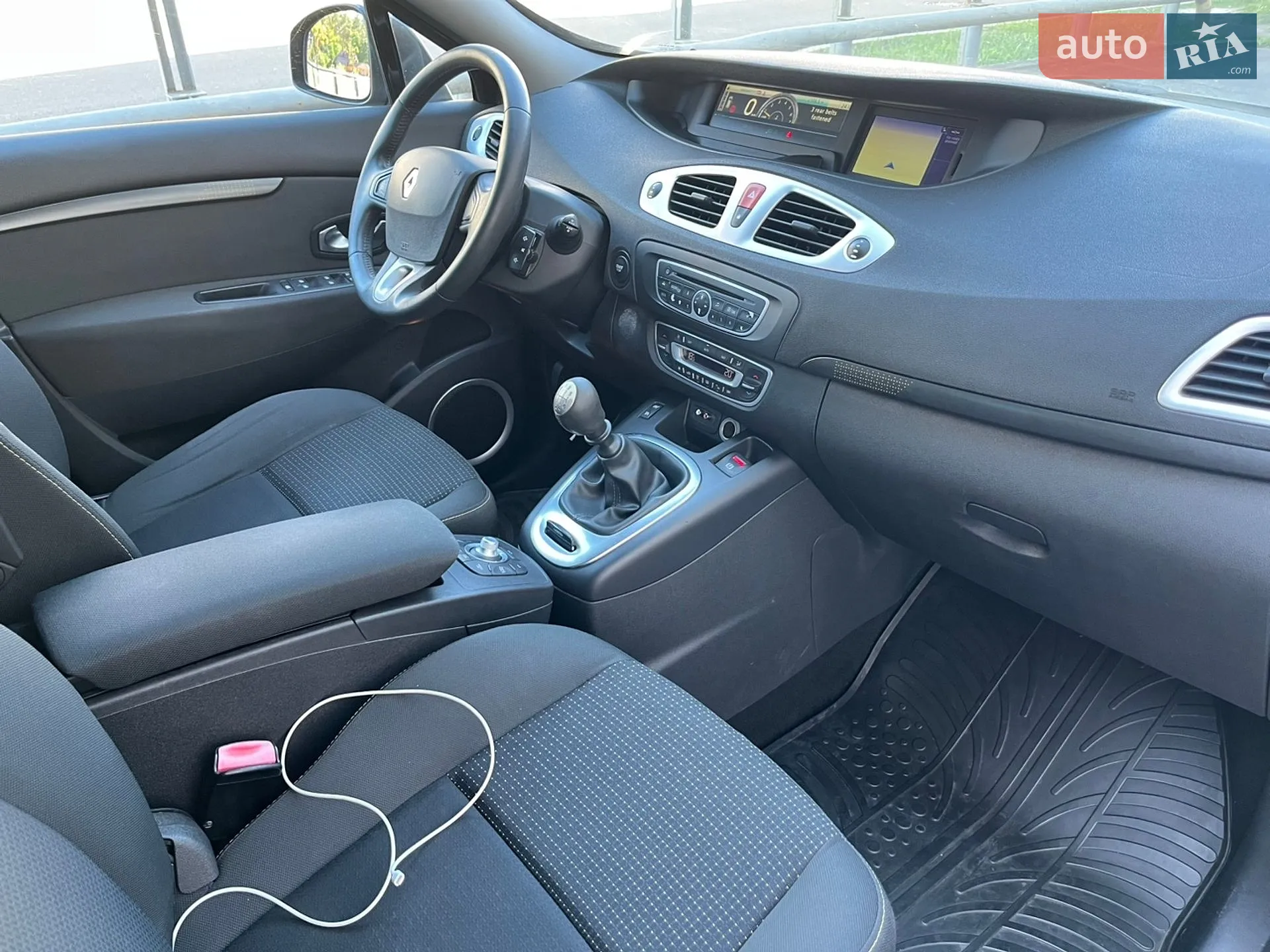 2010 Renault Scenic - мініатюра 38