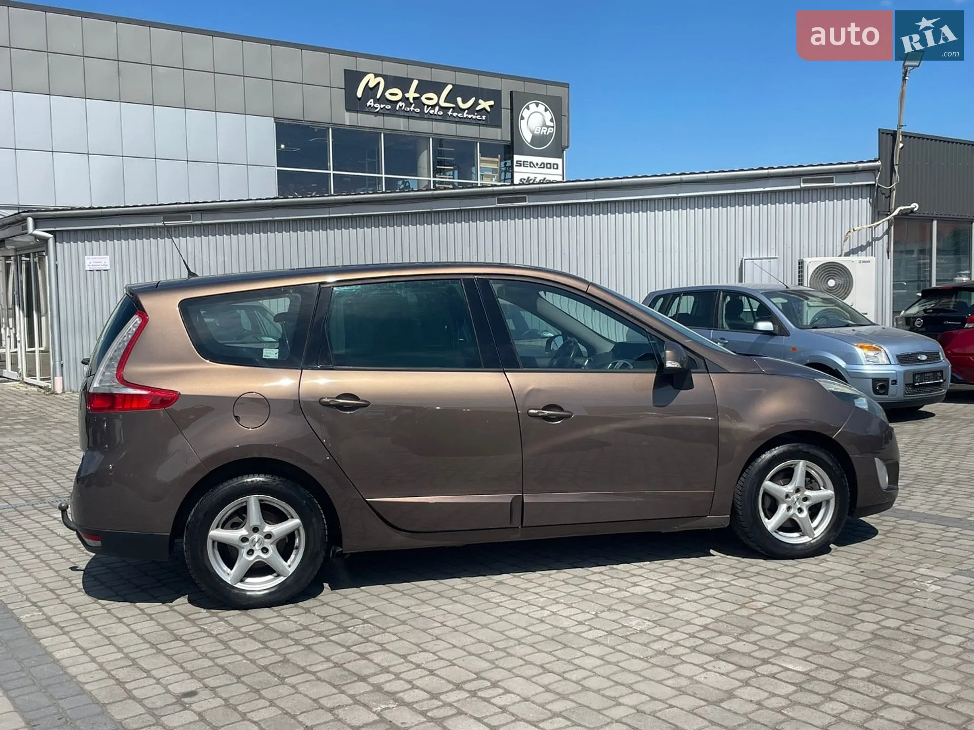 2010 Renault Scenic - мініатюра 8