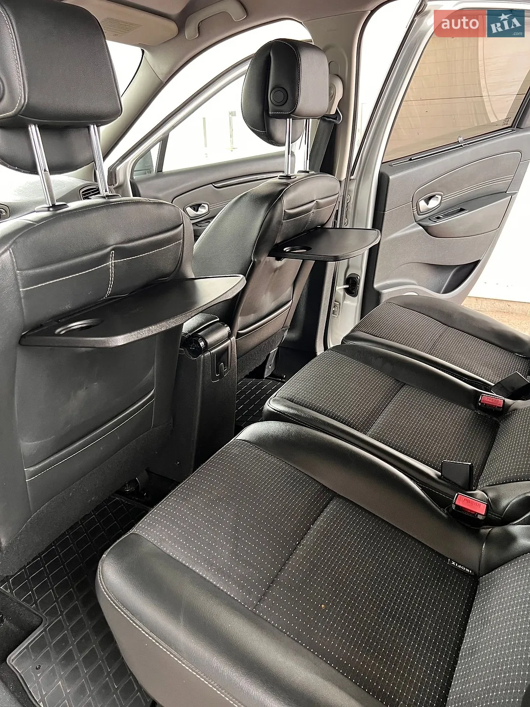 2011 Renault Scenic - мініатюра 28