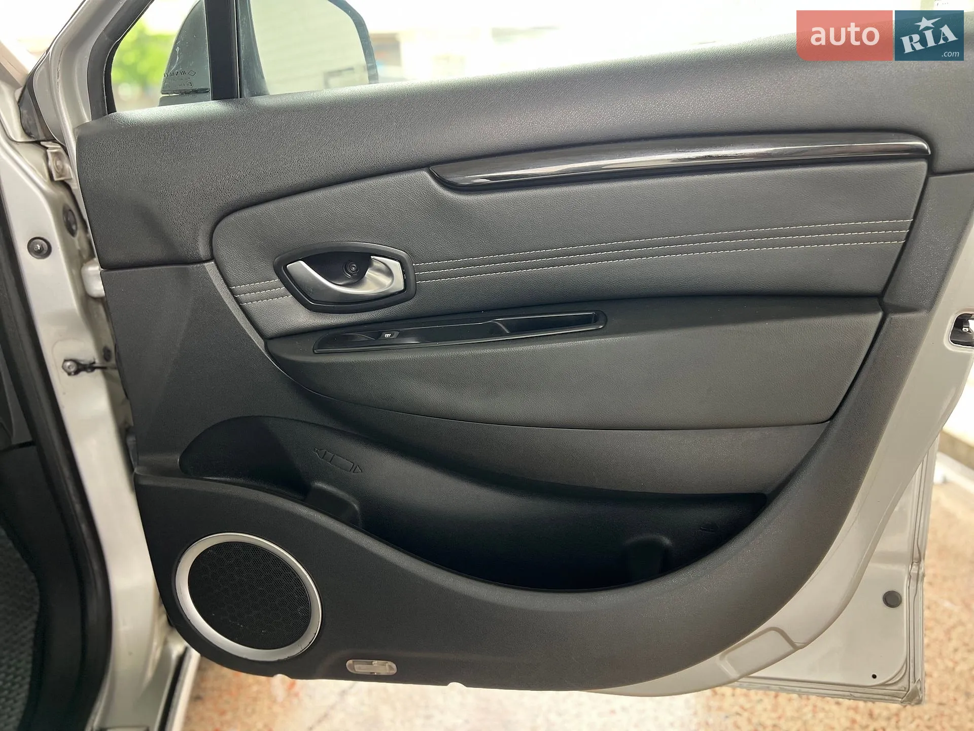 2011 Renault Scenic - мініатюра 40