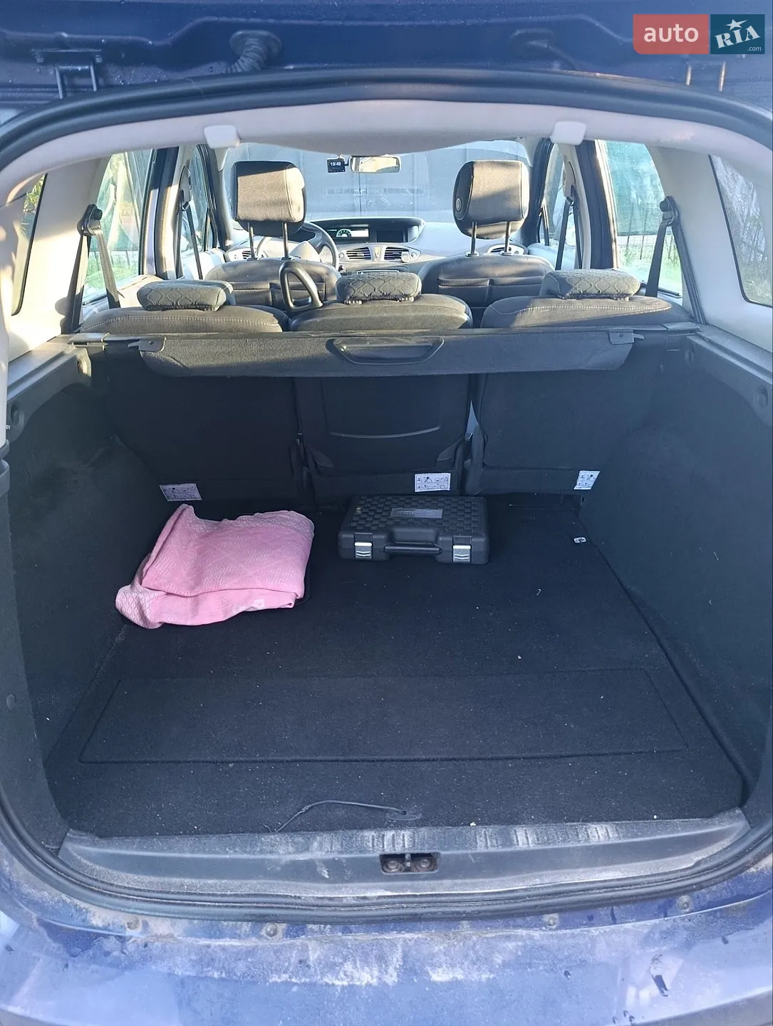 2010 Renault Scenic - мініатюра 9