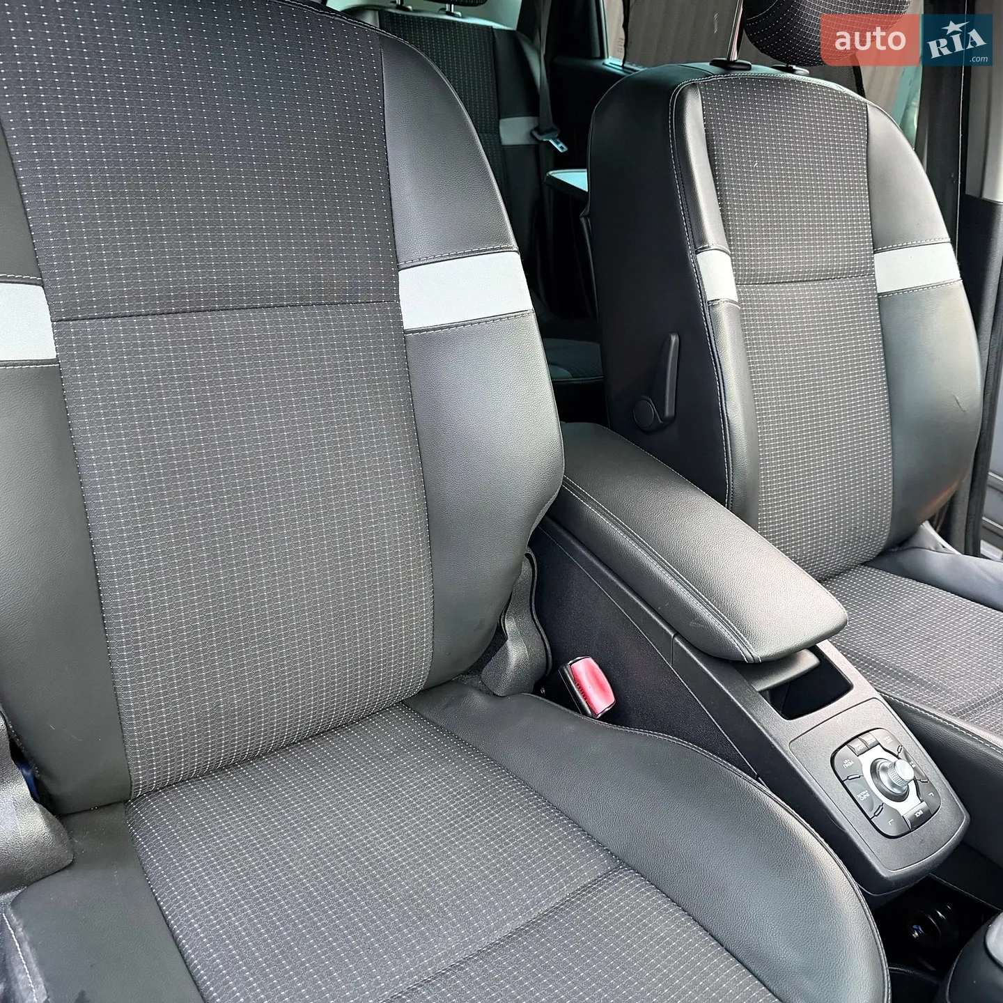 2012 Renault Scenic - мініатюра 24
