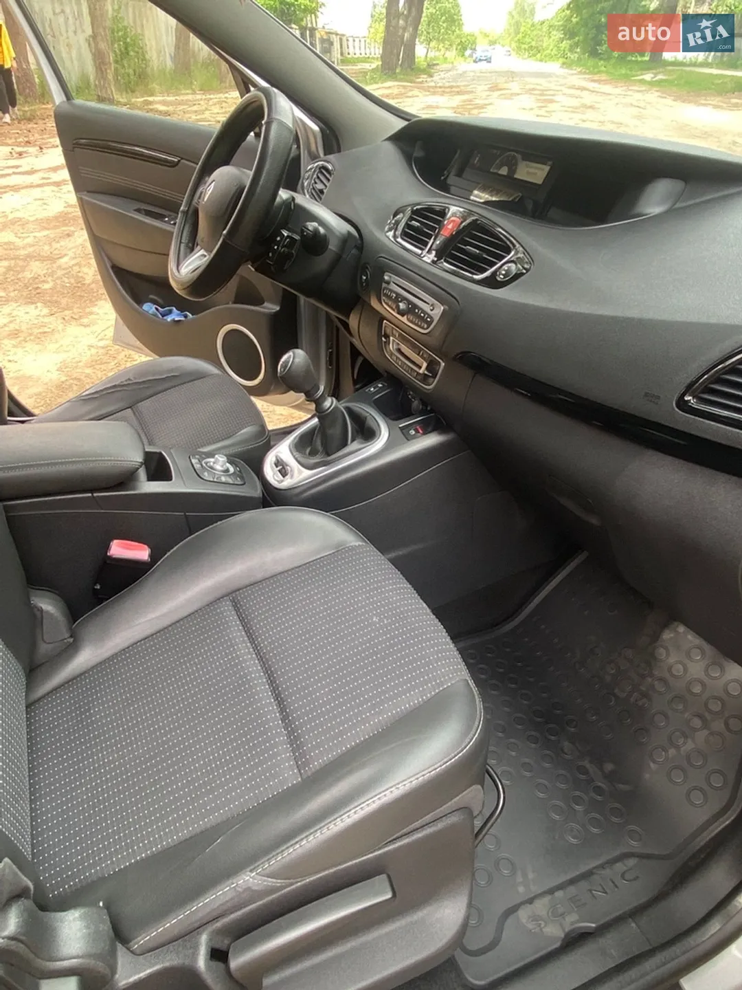 2011 Renault Scenic - мініатюра 25