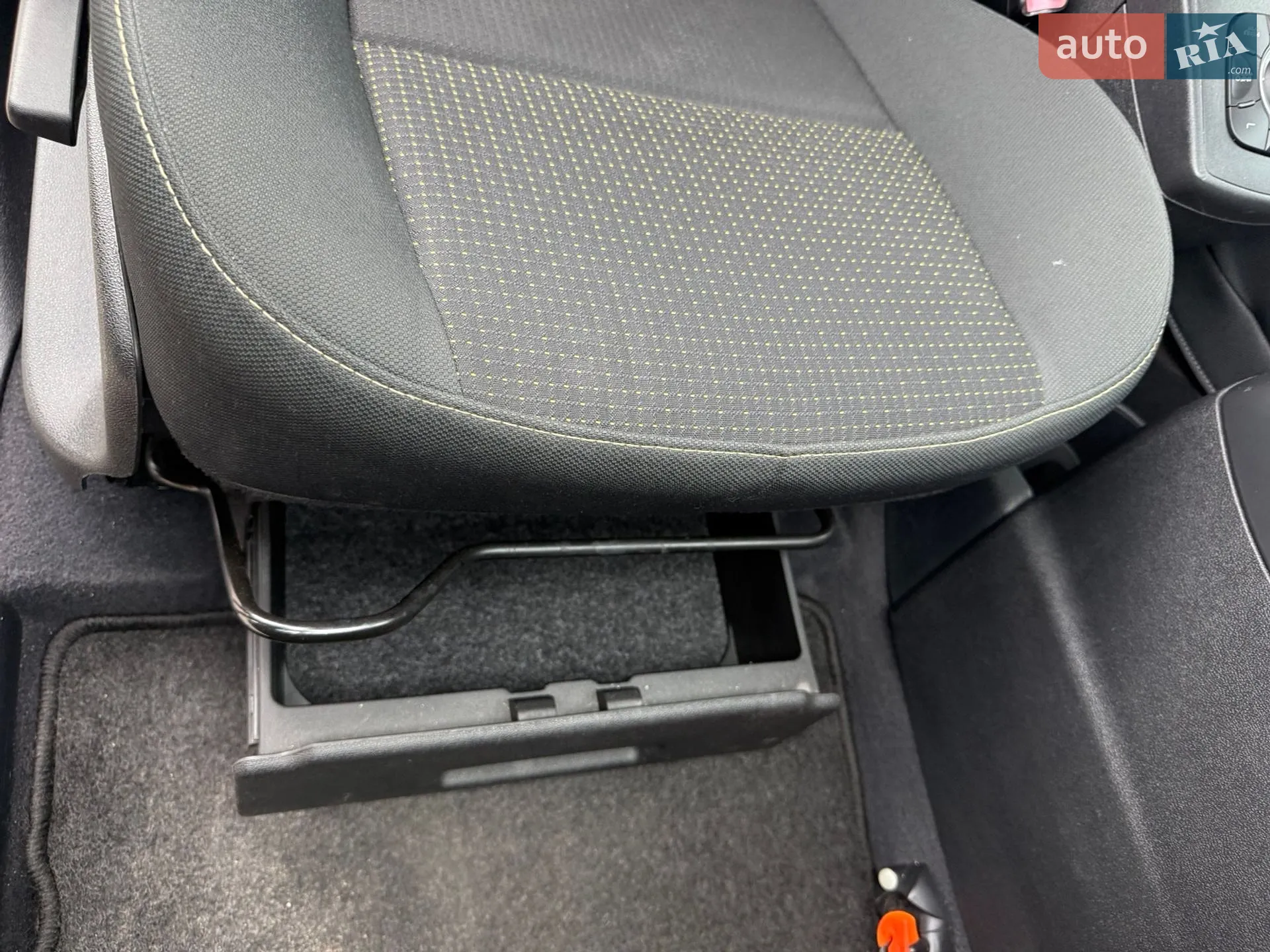 2010 Renault Scenic - мініатюра 28
